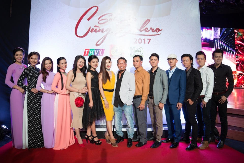 Phi Nhung không ngại khi làm giám khảo cuộc thi ca hát của con gái - 4 Phi Nhung không ngại khi làm giám khảo cuộc thi ca hát của con gái - 4