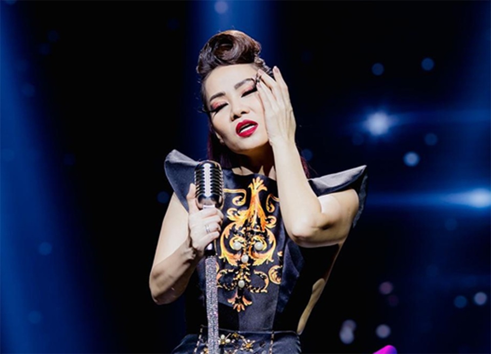 Thu Minh chính thức xác nhận trở thành host của Mama 2017 - 4 Live show Phượng Hoàng Lửa đánh dấu 25 năm hoạt động sôi nổi của Thu Minh
