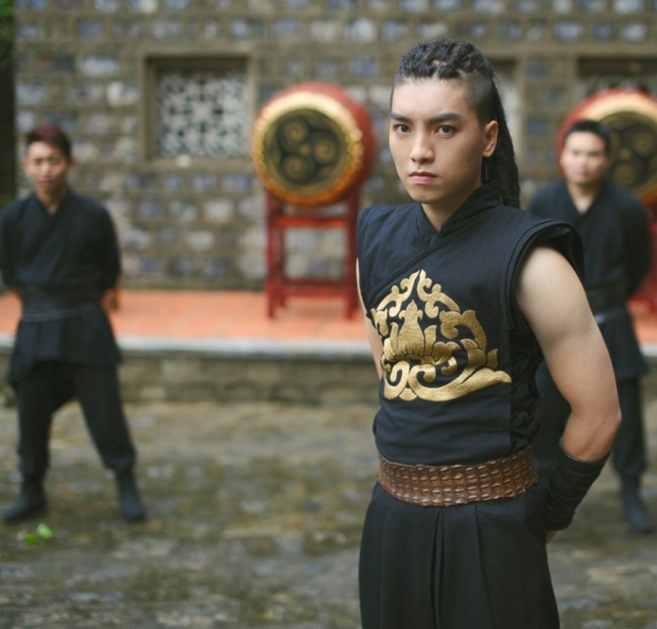 Nét điển trai, rắn rỏi của Ngọc Trai trong một cảnh phim cổ trang.