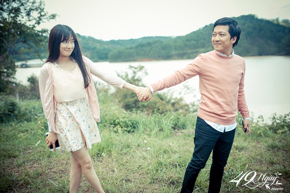 Những cặp đôi “phim giả tình thật” của showbiz Việt - 3 Chính nhờ chuyện tình này mà chỉ sau 3 ngày đầu, “49 ngày” đã lập kỷ lục phòng vé với mỗi ngày thu về hơn 5 tỉ đồng.