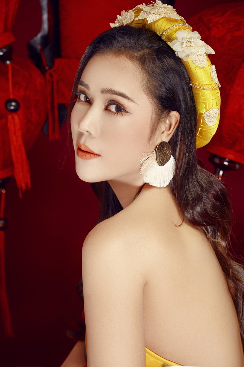 Á quân “Người kể chuyện tình” Hồng Gấm từng đón Tết trong nước mắt khi chịu cảnh đói khổ, cô đơn - Ảnh 3. Á quân “Người kể chuyện tình” Hồng Gấm từng đón Tết trong nước mắt khi chịu cảnh đói khổ, cô đơn - Ảnh 3.