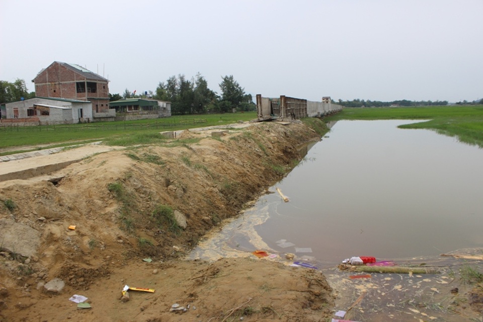 
Không có biển cảnh báo nguy hiểm trên khu vực này.
