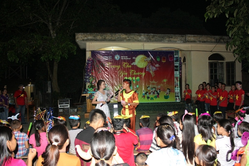 Thế giới cổ tích thù vị được mở ra với nhiều tiết mục văn nghệ thú vị