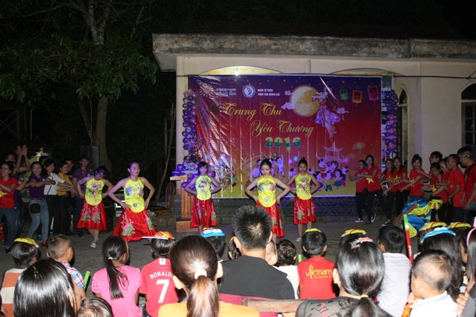 Trẻ em đồng bào Chứt háo hức đón Trung thu sớm - 8