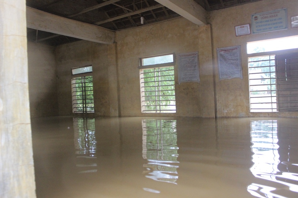 Nhà văn hóa xã ngập sâu từ 1 - 1,2m