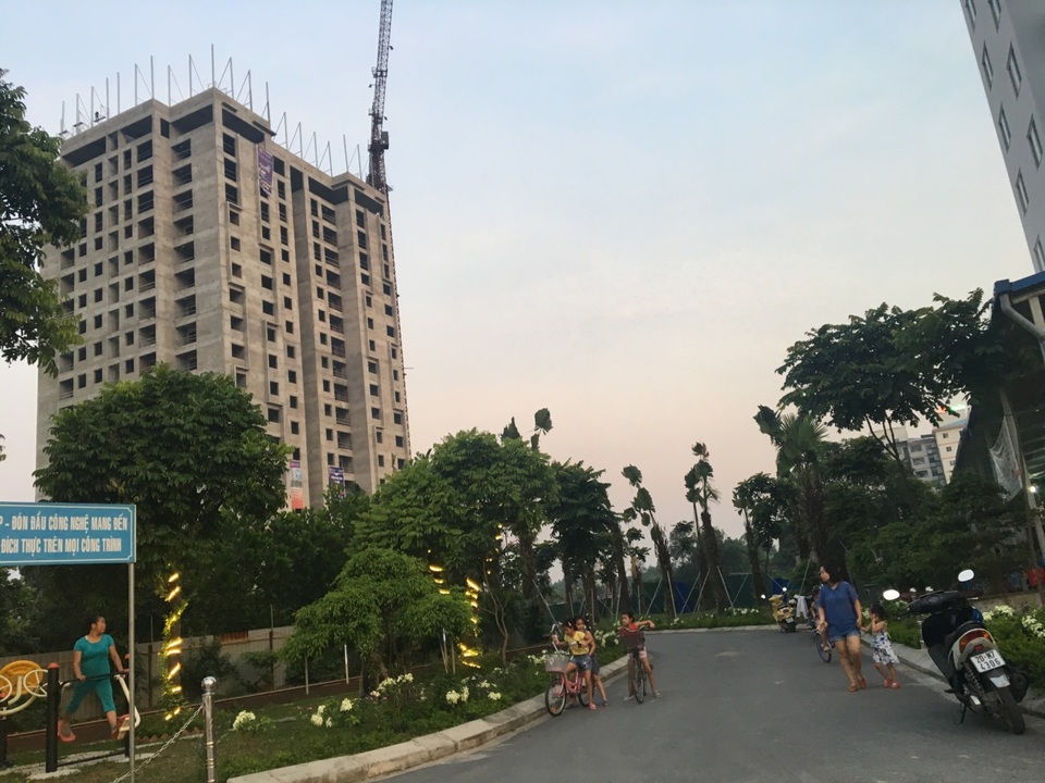 Chủ đầu tư cam kết thuê lại căn hộ của người mua như codotel, đâu là sự thật? - 2 Tòa nhà Dream Home nằm trong dự án TBCO RIVERSIDE đang trong quá trình hoàn thiện.