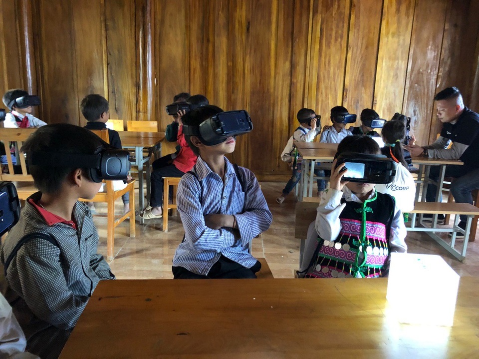 Hàng ngàn “Mặt trời mơ ước” đã được thắp sáng tại Tri Lễ - Ảnh 2.