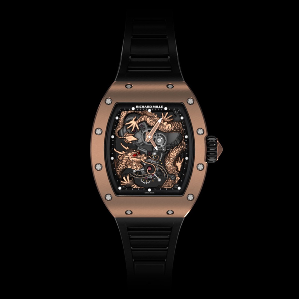 Richard Mille hỗ trợ cấp lại thẻ bảo hành tại Việt Nam - 3 Richard Mille RM057 là một trong những mẫu đồng hồ được giới sưu tầm tìm kiếm. Nhưng hơn thế, RM057 mới xuất hiện tại Việt Nam là một độc bản, sở hữu biểu tượng Rồng màu lục vươn bộ móng vuốt vàng ôm trọn cỗ Tourbillon, vô cùng quý hiếm.