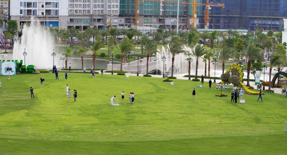 Vinhomes Central Park – Công viên ven sông lớn nhất TP.HCM được kỳ vọng là “lá phổi xanh của thành phố” khi đi vào hoạt động