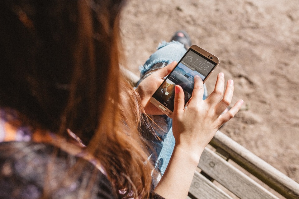 HTC One Me chiếm lợi thế trong phân khúc tầm trung với màn hình 2K - 2 HTC One Me chiếm lợi thế trong phân khúc tầm trung với màn hình 2K - 2