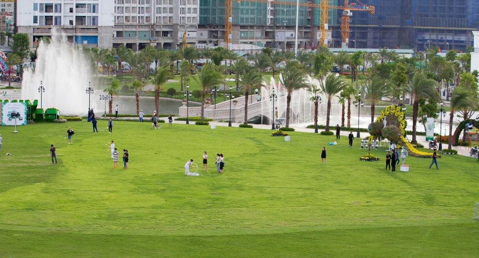 Chuyện chỉ có ở Park View: Khi vườn nhà là... công viên ven sông rộng 14ha! - 1 Park View có vị trí thuận lợi nhất để cư dân tiếp cận lá phổi xanh ven sông Sài Gòn - công viên Vinhomes Central Park