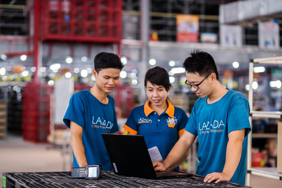 Đổi trả khi mua sắm trực tuyến: Người tiêu dùng mong muốn điều gì? - 1 Đổi trả khi mua sắm trực tuyến: Người tiêu dùng mong muốn điều gì? - 1