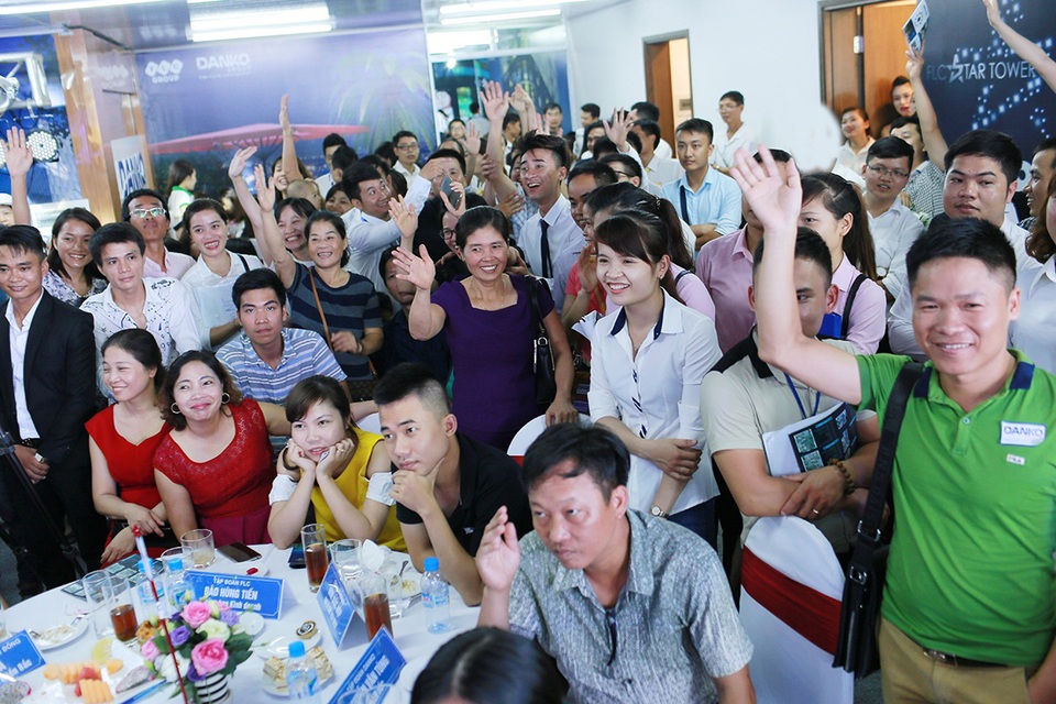 Bất động sản đua “về đích” bằng chương trình “quà tặng khủng” - 1 Mặc dù đã mở bán nhiều lần nhưng vẫn thu hút được nhiều sự quan tâm của khách hàng