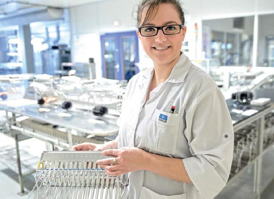 Tròng kính Pháp Essilor – Lựa chọn an tâm cho đôi mắt khỏe - 1 Tròng kính Pháp Essilor – Lựa chọn an tâm cho đôi mắt khỏe - 1