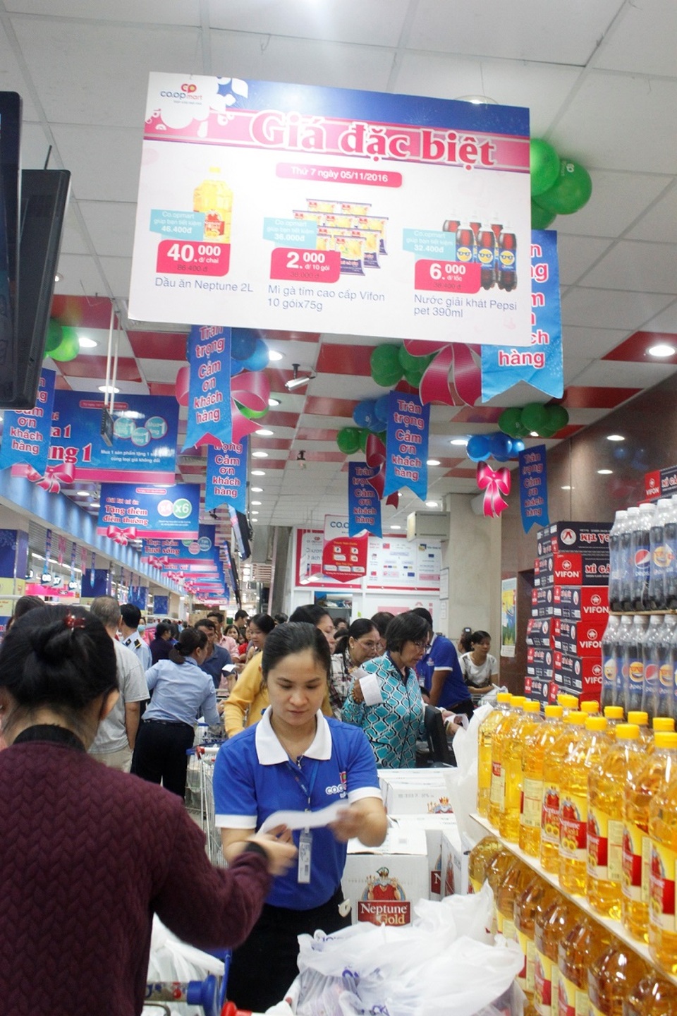 Siêu thị Co.opmart giảm giá mạnh liên tục 3 tuần để tri ân khách hàng - 1 Siêu thị Co.opmart giảm giá mạnh liên tục 3 tuần để tri ân khách hàng - 1