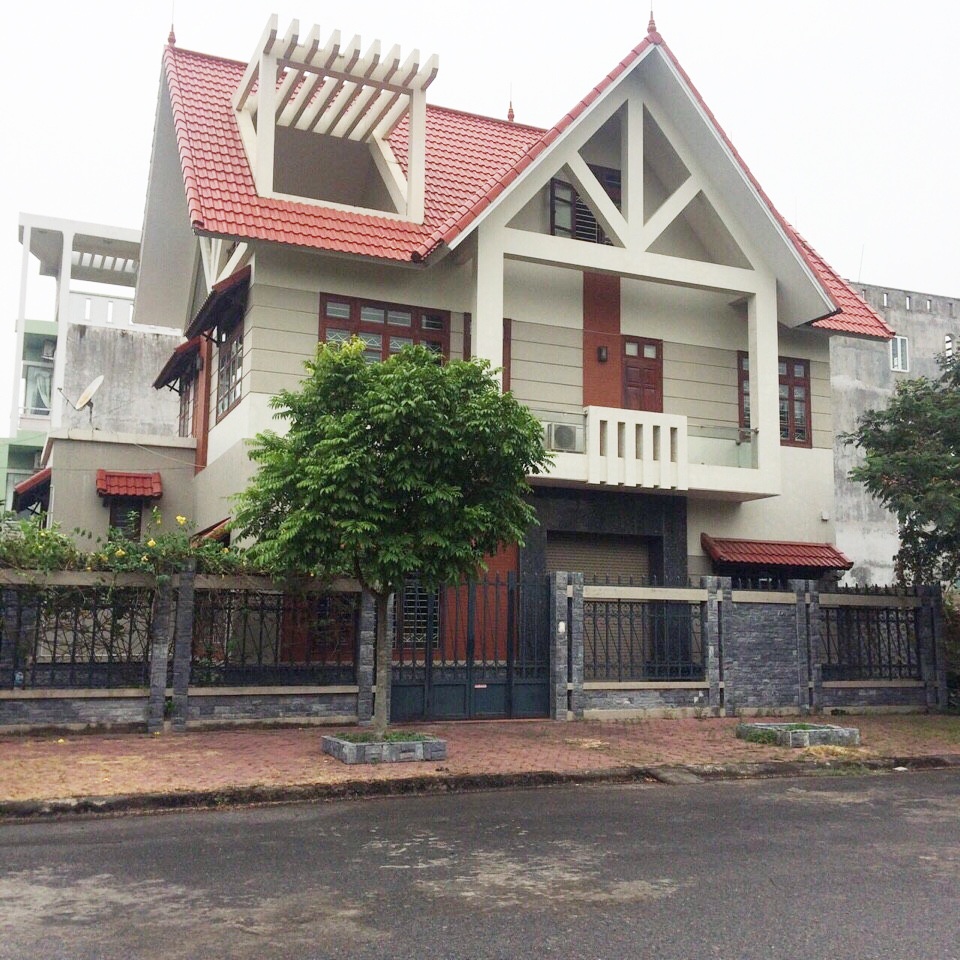 Ngôi nhà khang trang của vợ chồng anh Long