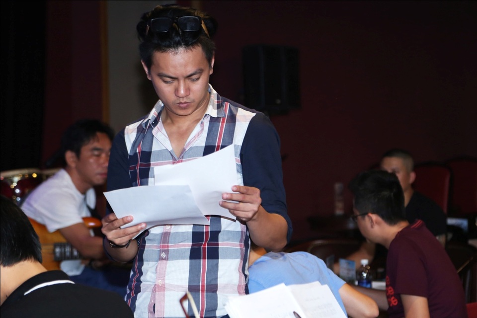 Hình ảnh các ca sĩ tập luyện cho đêm nhạc The Master of Symphony 2016. - 5 Hình ảnh các ca sĩ tập luyện cho đêm nhạc The Master of Symphony 2016. - 5