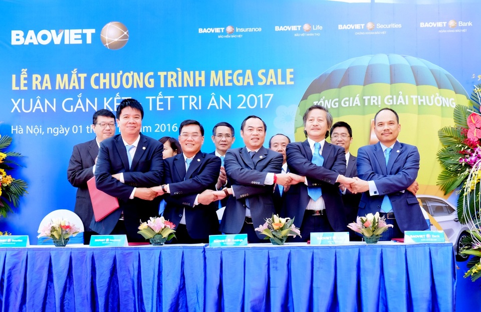 Tập đoàn Bảo Việt ra mắt Chương trình khuyến mãi tích hợp “Xuân gắn kết - Tết tri ân” 2017 - 2 Bảo Việt cung cấp sản phẩm tích hợp, đa tiện ích tới khách hàng với hơn 13.000 giải thưởng