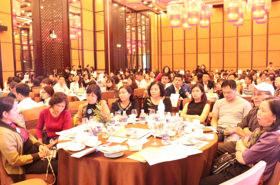 Sự kiện thu hút đông đảo khách hàng tới tham dự.