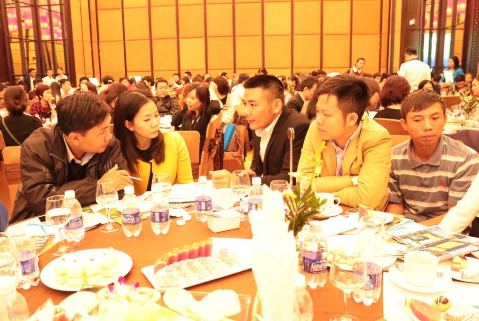 Nhiều khách hàng đã lựa chọn cho mình một căn hộ ưng ý.