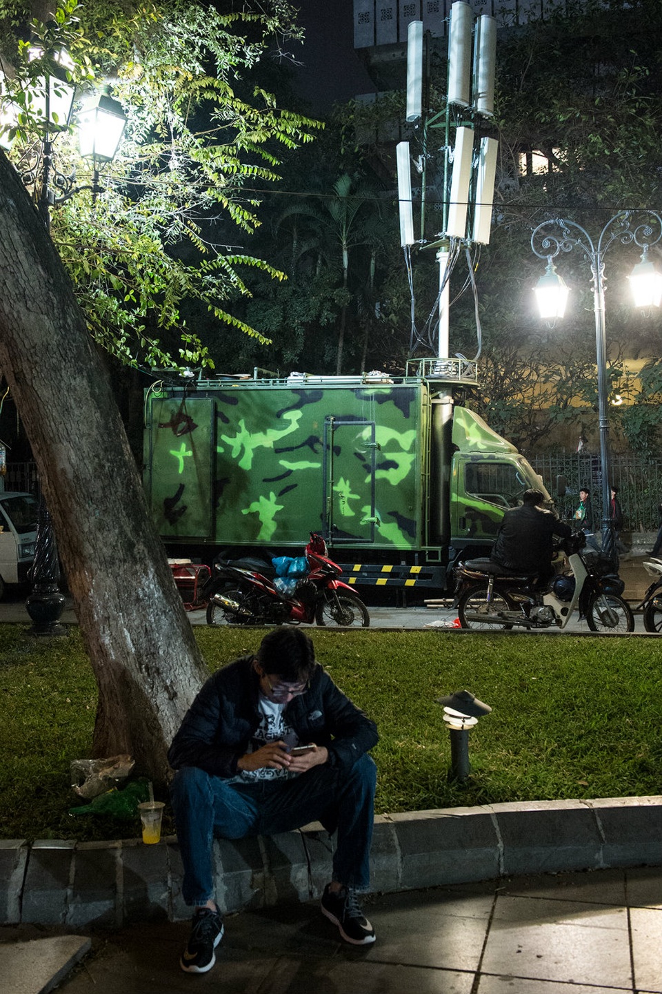 Viettel đã phủ sóng 4G 99% quận, huyện trên cả nước - 1 Vẫn duy trì quan điểm Mạng lưới đi trước, kinh doanh theo sau, Viettel đang nỗ lực phủ sóng 4G rộng khắp trên toàn quốc.