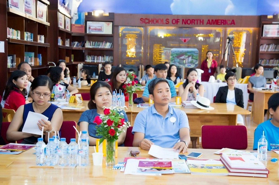 Á hậu Thu Hương - Chuyên gia tư vấn chiến lược đồng hành cùng Trường Quốc tế Bắc Mỹ SNA - 3 Đông đảo các bậc phụ huynh quan tâm đến chương trình