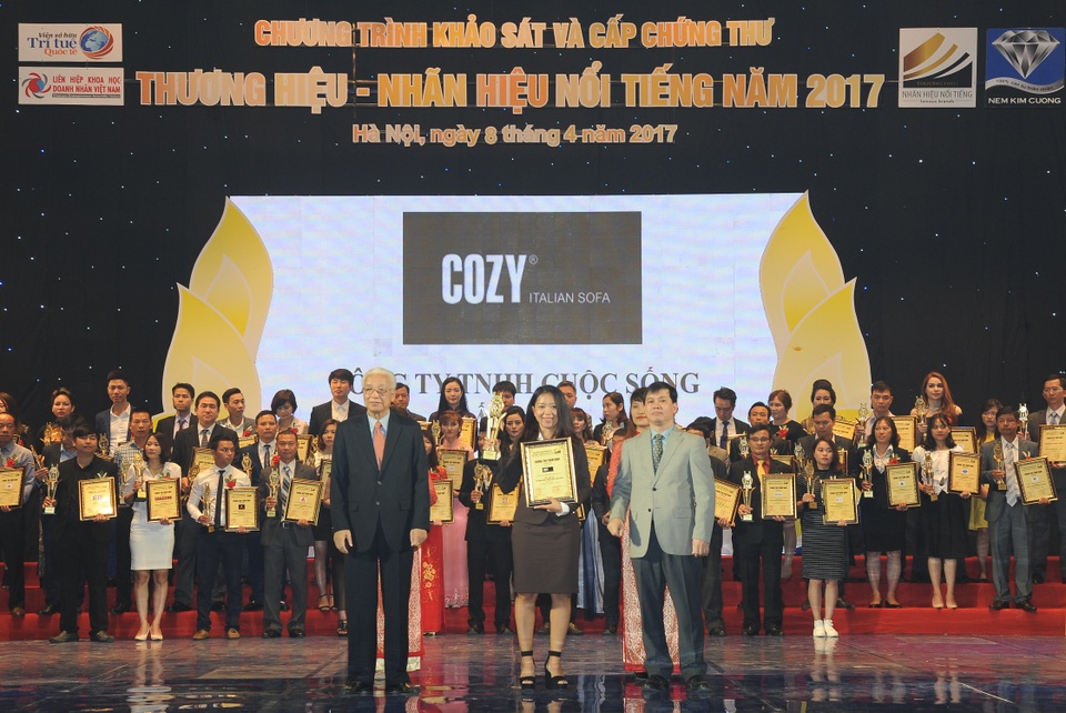 Nội thất COZY vào top 10 thương hiệu nổi tiếng nhất Việt Nam năm 2017 - 2 COZY nổi bật giữa các thương hiệu được bình chọn