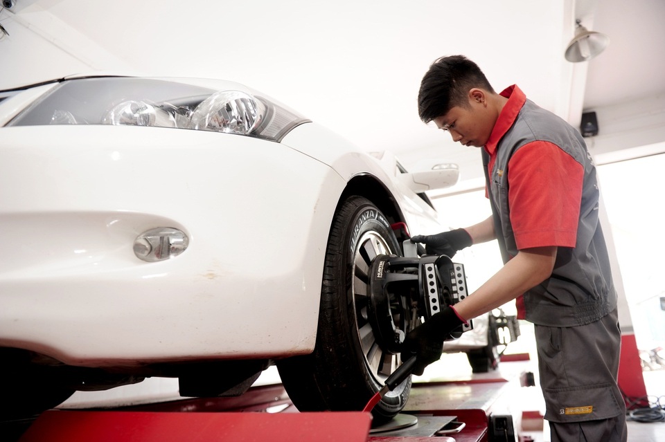 Hành trình xứng tầm đẳng cấp cùng lốp Bridgestone Turanza GR100 - 5
Bridgestone Turanza GR100 được nhập khẩu và bảo hành 7 năm từ ngày sản xuất.