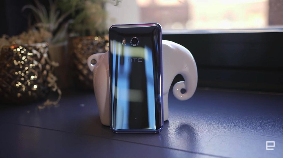 Trải nghiệm cảm ứng Edge Sense với mức giá hấp dẫn - 3