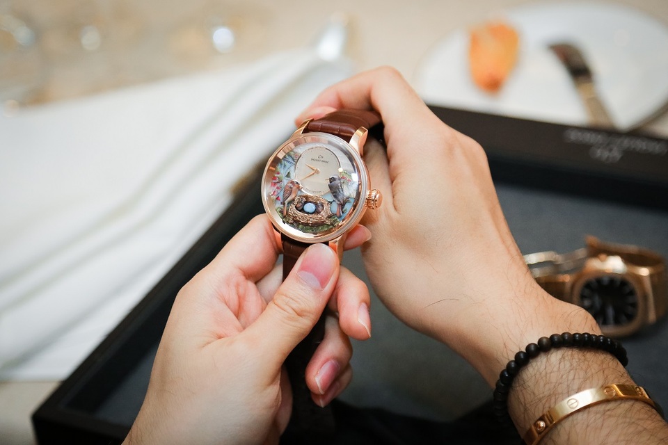 Kiệt tác đồng hồ tổ chim của Jaquet Droz bất ngờ xuất hiện tại Hà Nội - 6