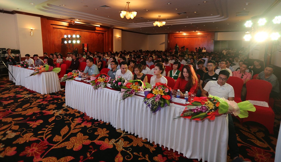 Smartshare - Kết nối cộng đồng kinh doanh và mua sắm trực tuyến - 2 Buổi lễ ra mắt Smartshare thu hút sự quan tâm của nhiều chủ doanh nghiệp, hộ kinh doanh cá thể cũng như các bạn trẻ