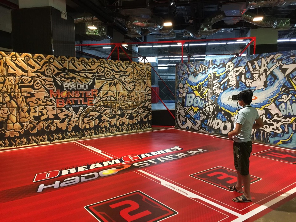 Đến Vincom: Săn sale “khủng” – Đón hè vui - 3 Trải nghiệm công nghệ thực tế ảo VR & AR tại VMM Royal City