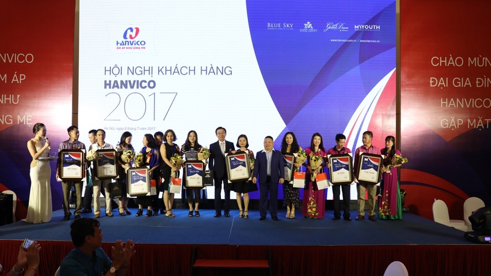 Sự thành công của doanh nghiệp 19 năm kinh doanh vì chữ Tâm - 3 Sự thành công của doanh nghiệp 19 năm kinh doanh vì chữ Tâm - 3