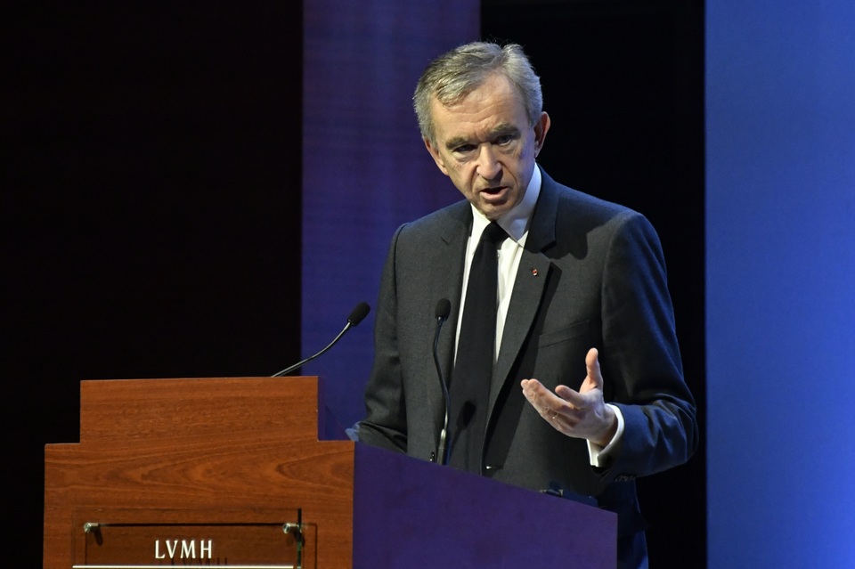 Nguyên lý kinh doanh độc đáo của ngài Arnault đã giúp LVMH phát triển vượt bậc dù trong bối cảnh kinh tế nhiều biến động.