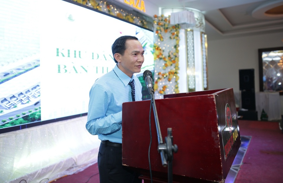 Hơn 300 khách hàng dự lễ ra mắt dự án khu dân cư Bàn Thành - 2 Ông Phạm Thế Thịnh - Giám đốc công ty TNHH đầu tư Bàn Thành chia sẻ