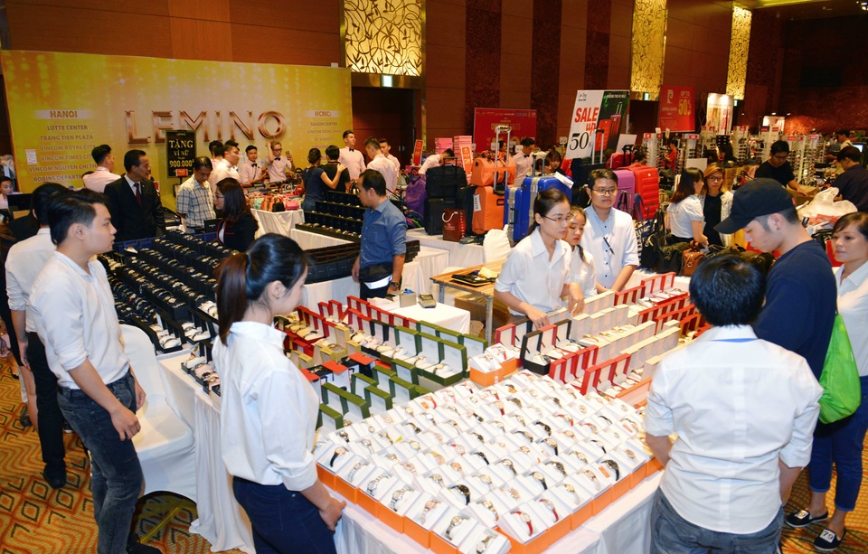 VStyle ’s Private Sale trở lại, “phá tan” sự yên bình của mùa thu - 3 Một góc gian hàng Thời trang, Phụ kiện tại sự kiện VStyle’s Private Sale