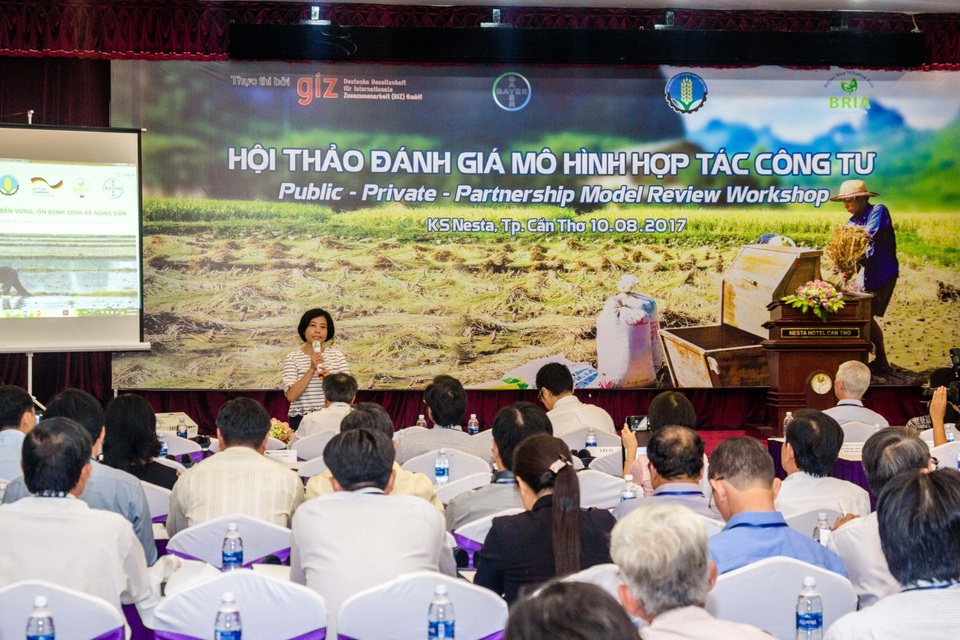 Bà Nguyễn Thị Phương Nga, đại diện tổ chức GIZ chia sẽ tại hội thảo