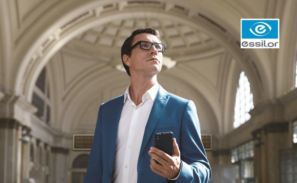 Nhà máy đánh tròng kính thuốc của tập đoàn Essilor theo tiêu chuẩn châu Âu tại Việt Nam - 1 Essilor được vinh danh là thương hiệu tròng kính thuốc số 1 thế giới đến từ Pháp