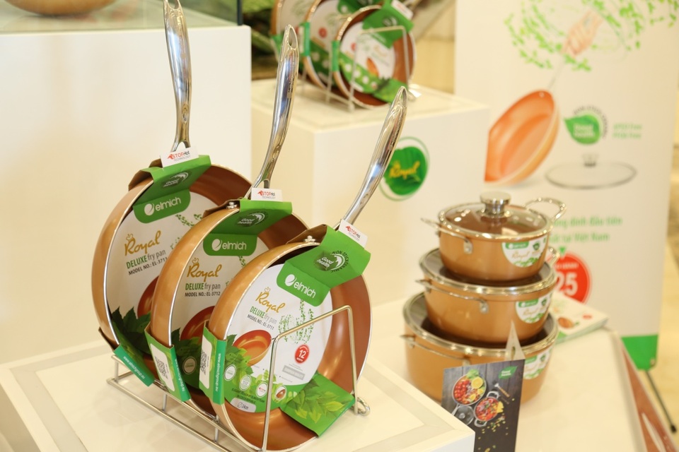 Elmich tài trợ độc quyền hàng gia dụng cho hội thi tay nghề du lịch Việt Nam 2017 - 3 Kiệt tác gia dụng mới năm 2017 Royal của Elmich bừng sáng không gian Hội thi Tay nghề Du lịch