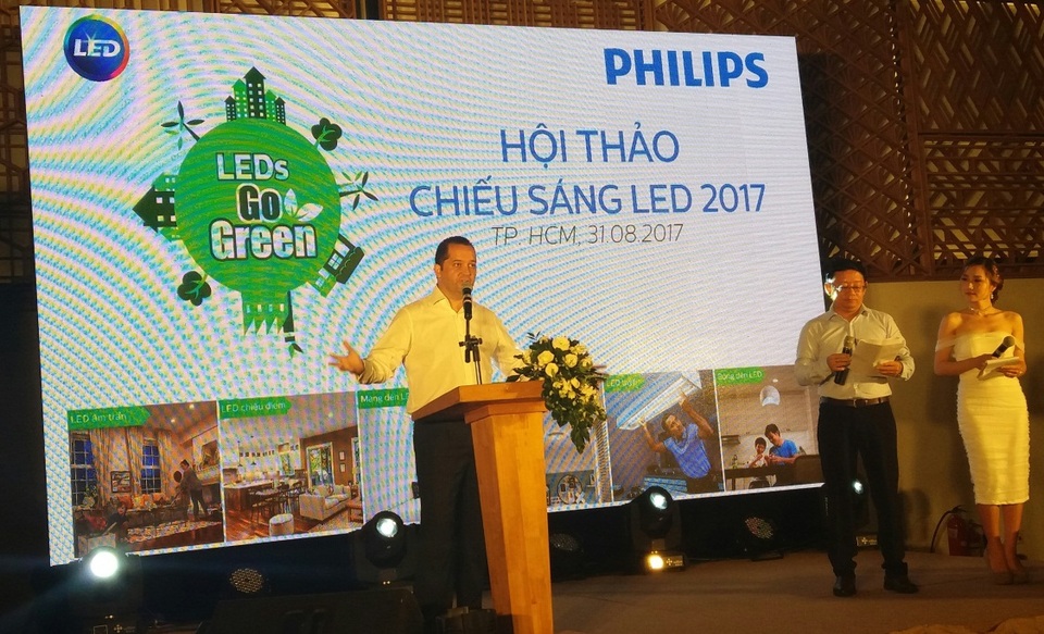 Philips giới thiệu thế hệ đèn LED thông minh 2017 - 2 Ông Antonio Espada Cid, tân Tổng Giám đốc của Philips Lighting Việt Nam