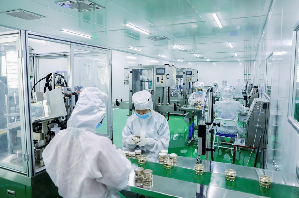 Khánh thành nhà máy sản xuất mỹ phẩm lớn nhất Miền Bắc theo chuẩn GMP - ASEAN - 1 Khánh thành nhà máy sản xuất mỹ phẩm lớn nhất Miền Bắc theo chuẩn GMP - ASEAN - 1