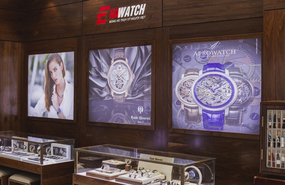 Trải nghiệm Boutique chuẩn Thụy Sỹ tại EraWatch 100 Thái Hà - 4 Trải nghiệm Boutique chuẩn Thụy Sỹ tại EraWatch 100 Thái Hà - 4