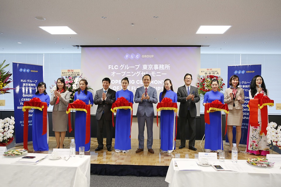 Nguyên Đại sứ Nhật Bản tại Việt Nam làm Trưởng Văn phòng đại diện Tập đoàn FLC tại Nhật Bản - 4 Lễ cắt băng khai trương Văn phòng đại diện Tập đoàn FLC tại Nhật Bản