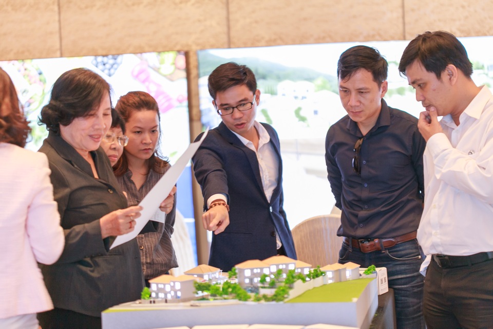 Điều gì khiến bất động sản Hy Lạp thu hút nhà đầu tư trong nước? - 2 Điều gì khiến bất động sản Hy Lạp thu hút nhà đầu tư trong nước? - 2