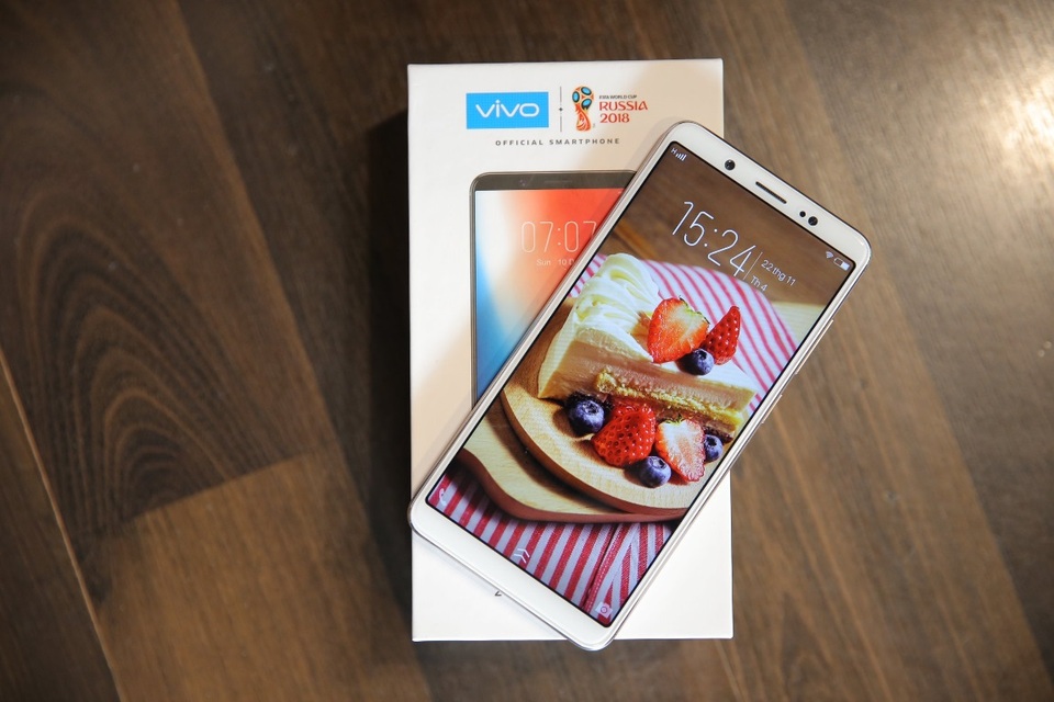 Ra mắt Vivo V7, phiên bản kế nhiệm smartphone V7+ - 1