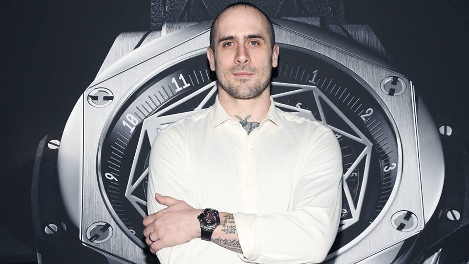 Hublot Sang Bleu - Khi nghệ thuật chế tác đồng hồ hoà vào dòng chảy đương đại - 1 Chân dung nghệ sĩ tài năng Maxime Buchi