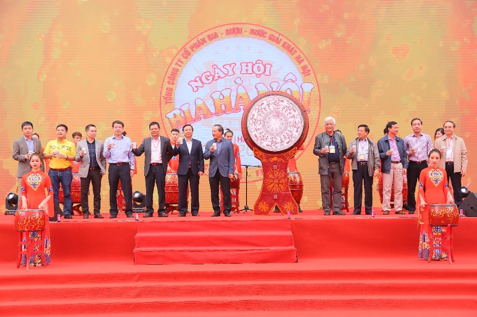 Hơn 20.000 người tham dự Ngày hội Bia Hà Nội 2017 - 1 Hơn 20.000 người tham dự Ngày hội Bia Hà Nội 2017 - 1