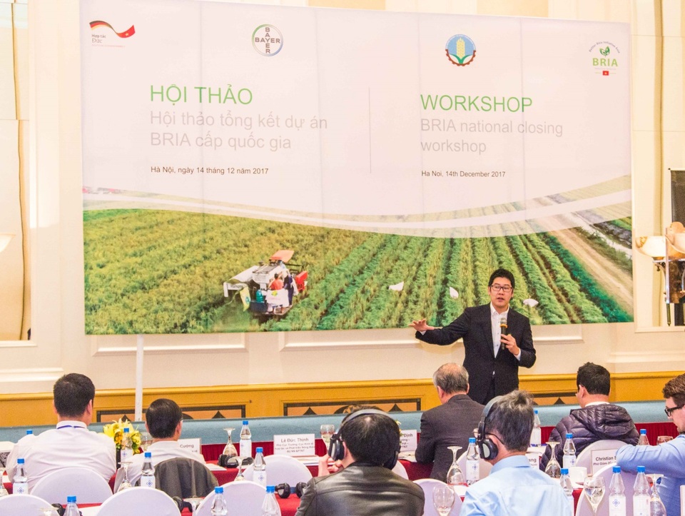 BRIA góp phần đẩy mạnh sản xuất lúa gạo tại Việt Nam - 2 Ông Kohei Sakata, Tổng Giám đốc Bayer VN chia sẻ bài học kinh nghiệm, vai trò doanh nghiệp và thu hút doanh nghiệp tham gia PPP