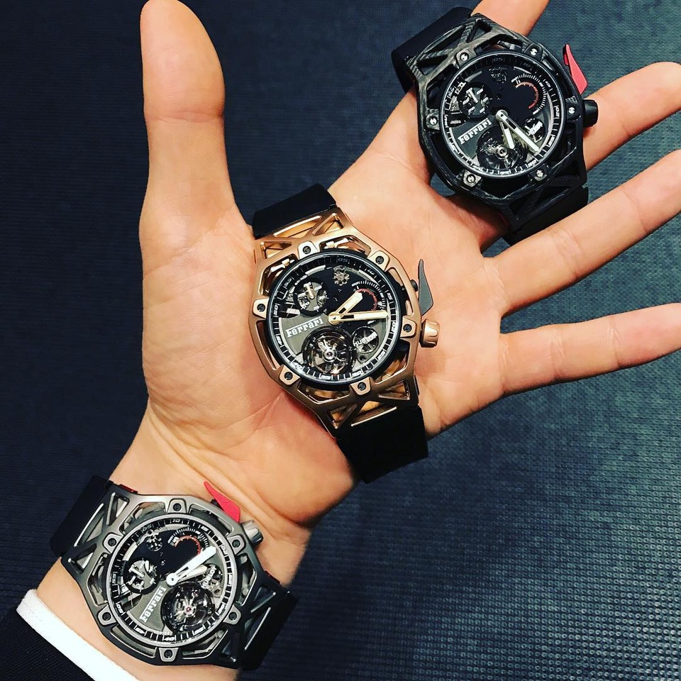 Hublot Techframe Ferrari - Khi giấc mơ trở thành hiện thực - 3 Siêu phẩm Hublot Techframe Ferrari với ba phiên bản từ Titanium, King Gold và Peek Carbon.