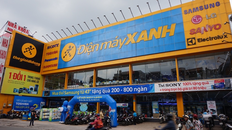 3,8 tỷ đô đã là gì, Thế Giới Di Động còn nhắm đến mục tiêu 10 tỷ đô cho năm 2020 - 2 Có mặt khắp các tỉnh thành trên toàn quốc, Điện máy Xanh đã khẳng định được vị trí của mình trên thị trường bán lẻ và dần nới rộng khoảng cách so với các đối thủ còn lại